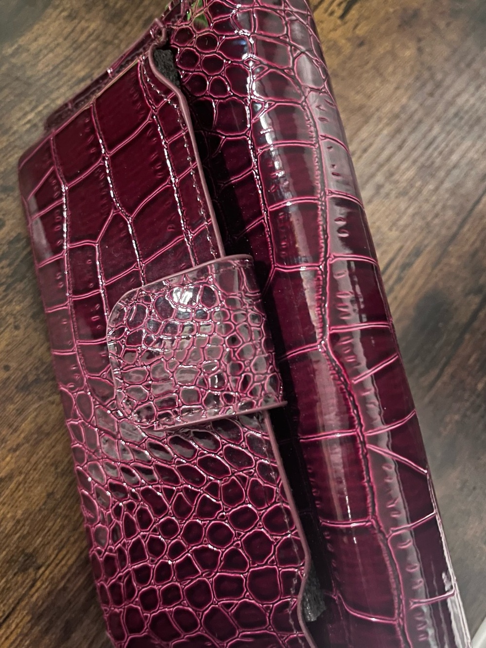 Faux Croc-Embossed Leather Red/Burgundy Shoulder Bag